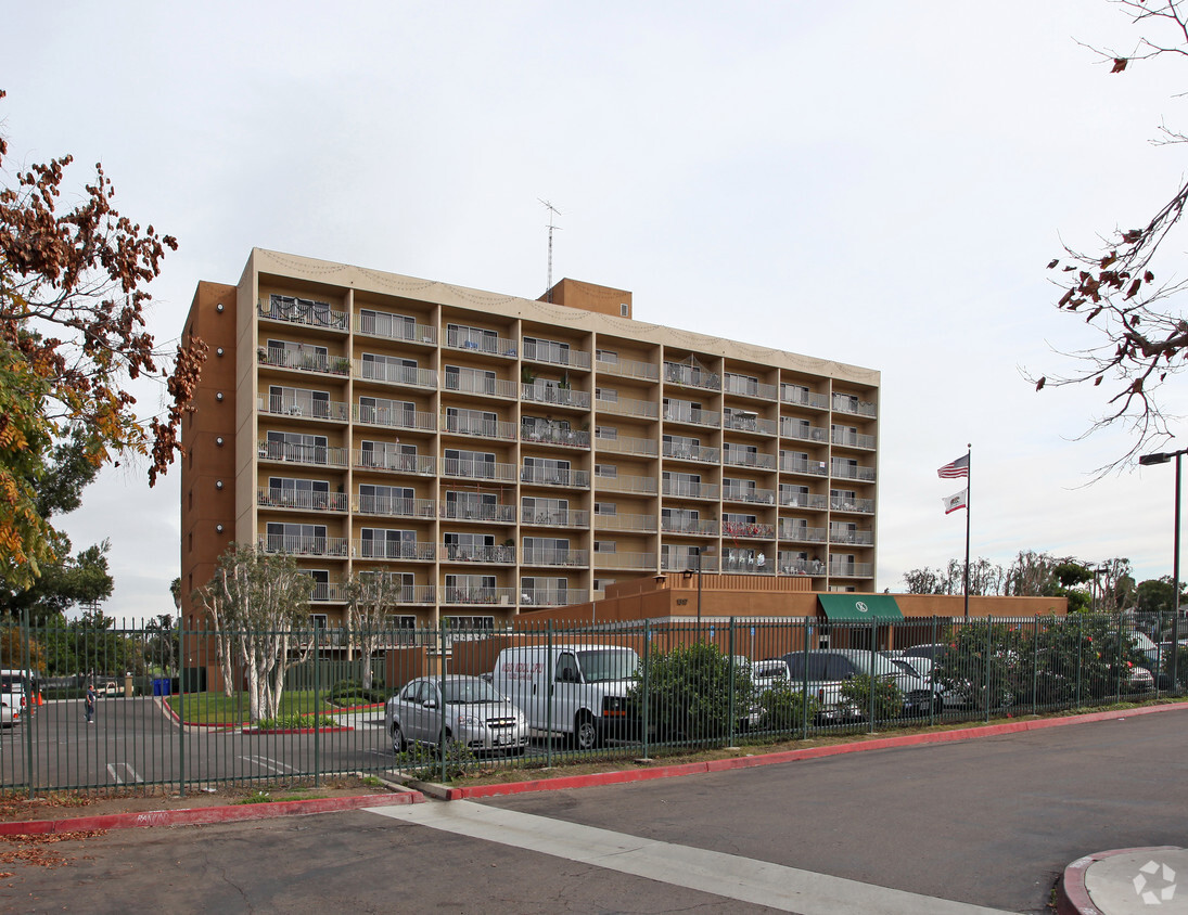 Foto del edificio - Morgan Kimball Towers