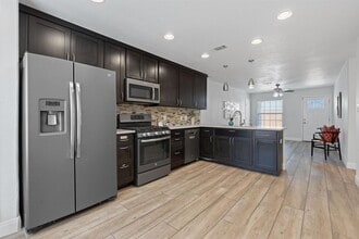Building Photo - 6001 Jain Ln