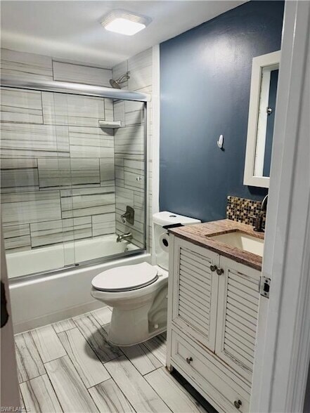 Foto del edificio - 1392 Churchill Cir