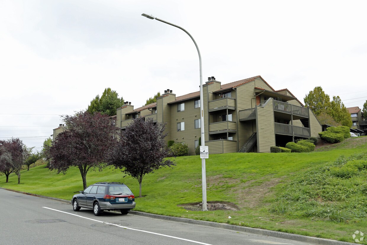 Woodcliffe Apartment Homes Apartments Renton, WA