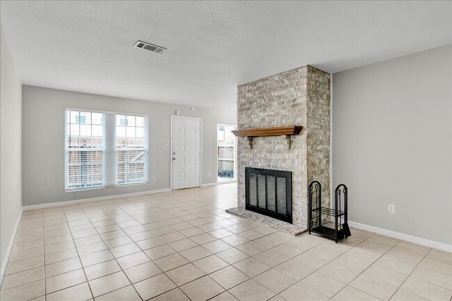 Building Photo - 968 Park Meadow Dr