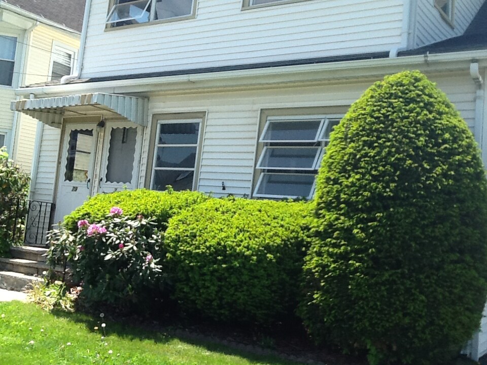 77 Quaker Ln S, West Hartford, CT 06119 House Rental in West Hartford, CT