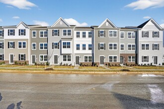 Building Photo - 23 Short Br Dr