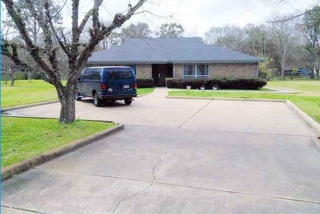 Building Photo - TARC GROUP HOME 5 APARTMENTS