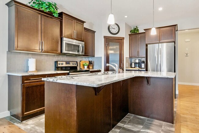 Building Photo - 200 Sherwood Sq NW