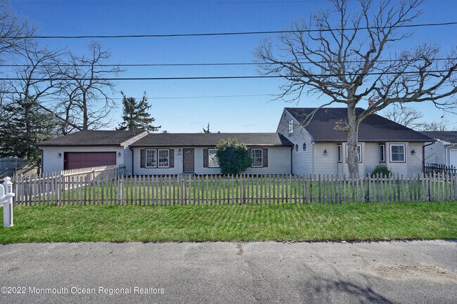 Building Photo - 415 Chestnut Dr