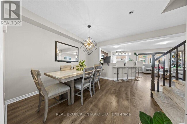 Building Photo - 504 Broadleaf St