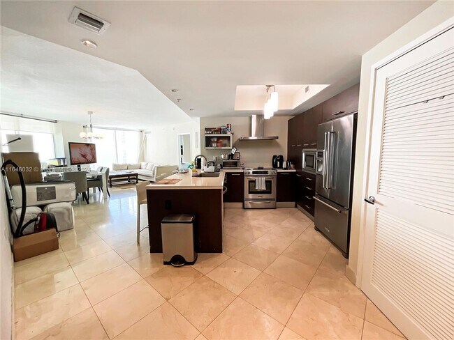 Building Photo - 150 Sunny Isles Blvd