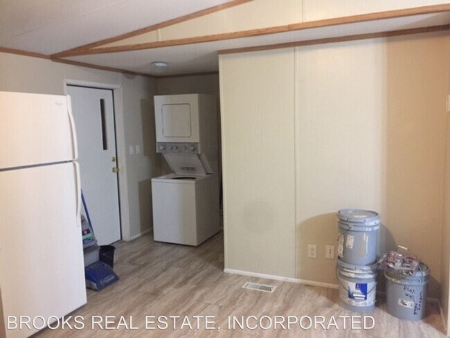 Foto del edificio - 6798 Cranston's Mill Pond Rd