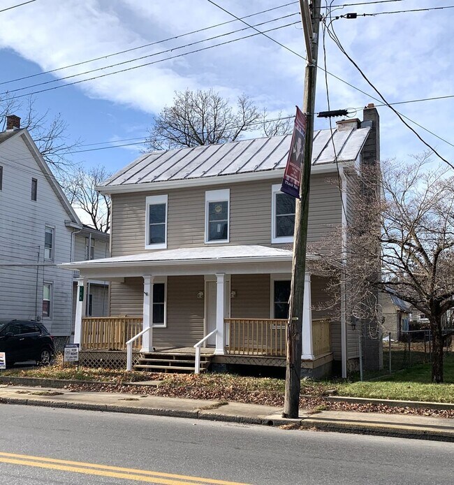 Building Photo - PRICE REDUCTION!! NEWLY RENOVATED!!