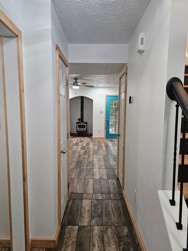 Building Photo - 5679 Hickory Fork Rd