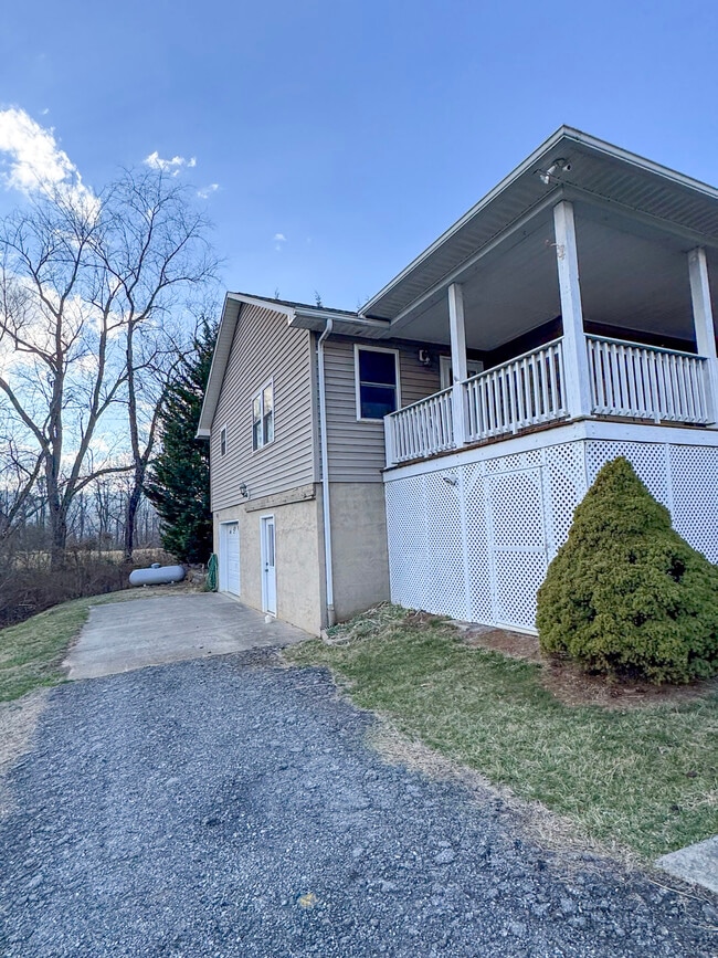 Photo - 74 Lockes Way House