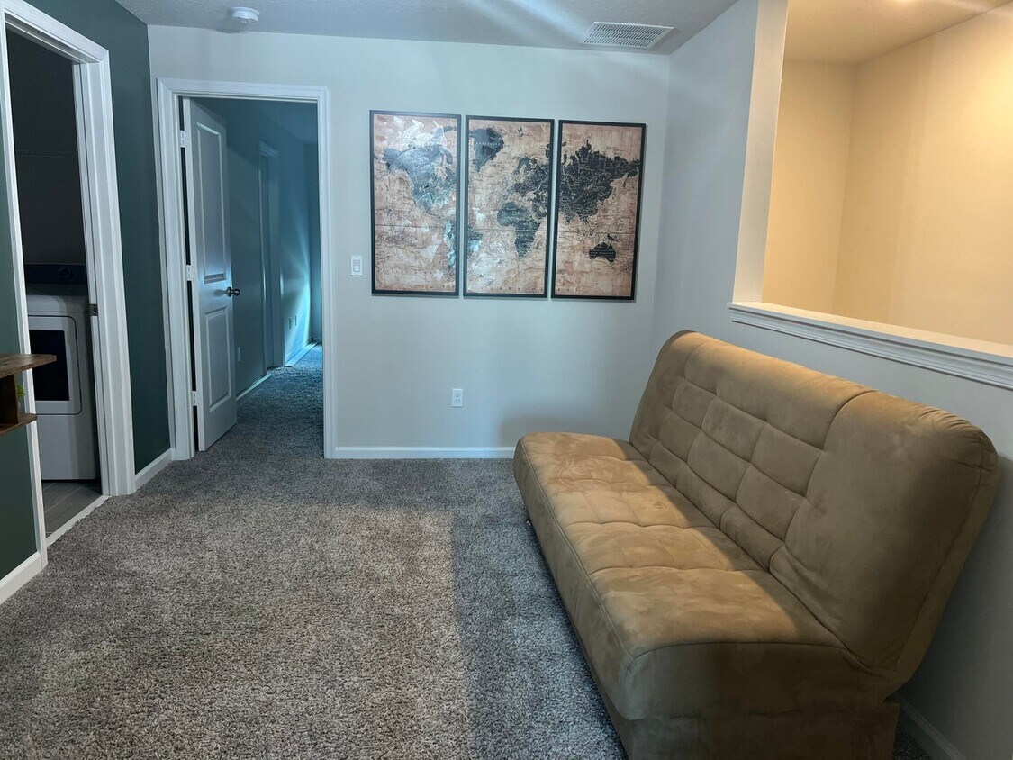 1676 Lindley St, Mangonia Park, FL 33407 Townhome Rentals in Mangonia