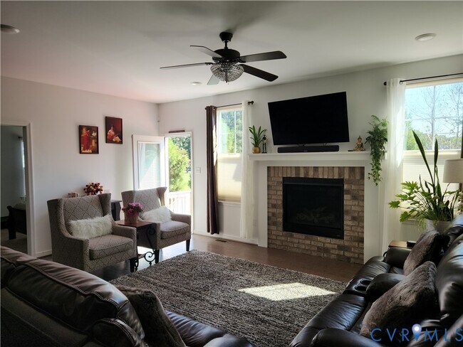 Foto del edificio - 9460 Seayfield Ln