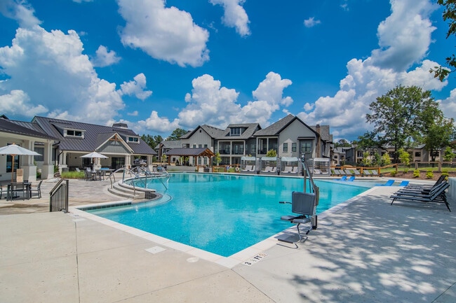 The Heron at River Island apartments — community photo - The Heron at River Island