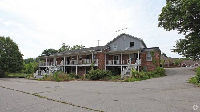 Building Photo - Twelve Mile Creek Apartments