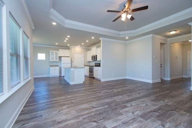 Foto del edificio - Move in special