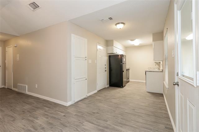 Foto del edificio - 824 Vaughn Ave