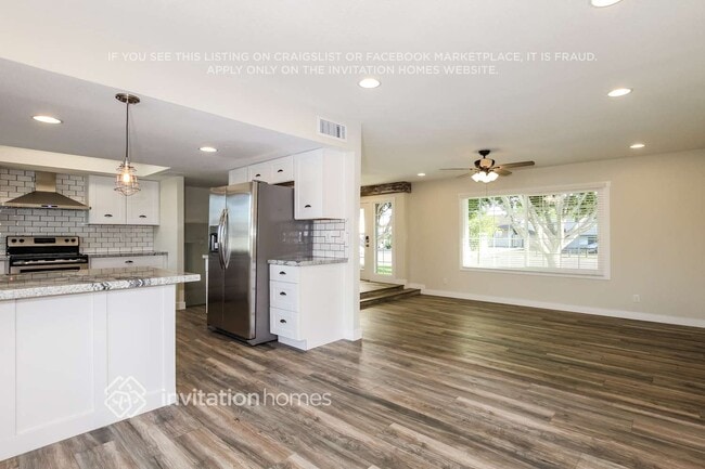 Foto del edificio - 1628 E Fremont Dr