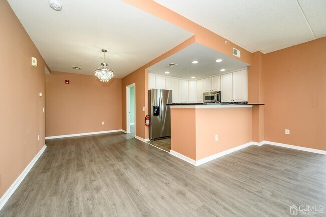 Building Photo - 358 Rector St