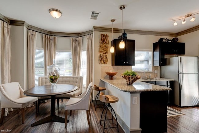 Building Photo - 25402 Katy Mills Pkwy