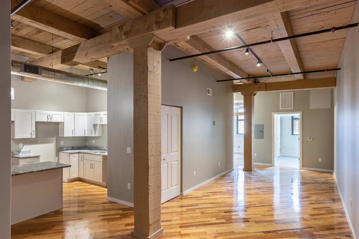 116 N 4th St Unit 209, Burlington, IA 52601 Apartment for Rent in