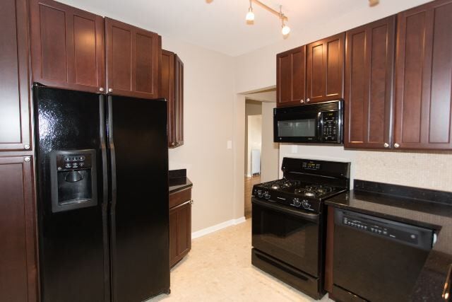 Foto del edificio - 4312 N Clarendon Ave