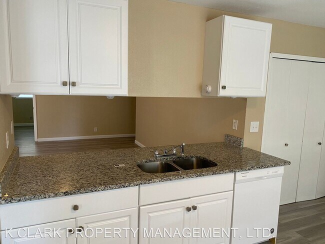 Foto del edificio - 3 br, 2 bath House - 8309 FOREST RIDGE DR.