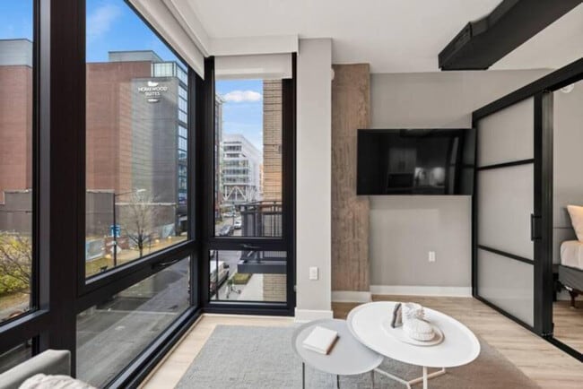 Foto del edificio - 62 M St SE