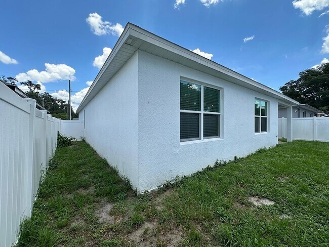 Foto del edificio - 117 Murphy St