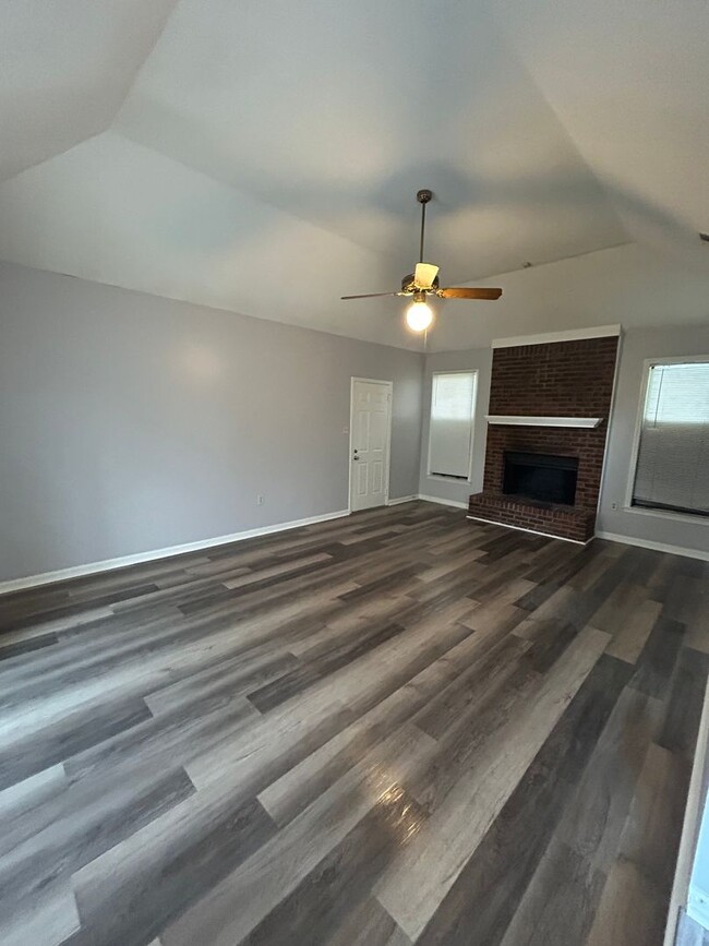 Foto del edificio - Charming 3-Bedroom Home in Southeast Memphis!