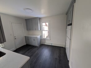 Building Photo - 200 Ogden St