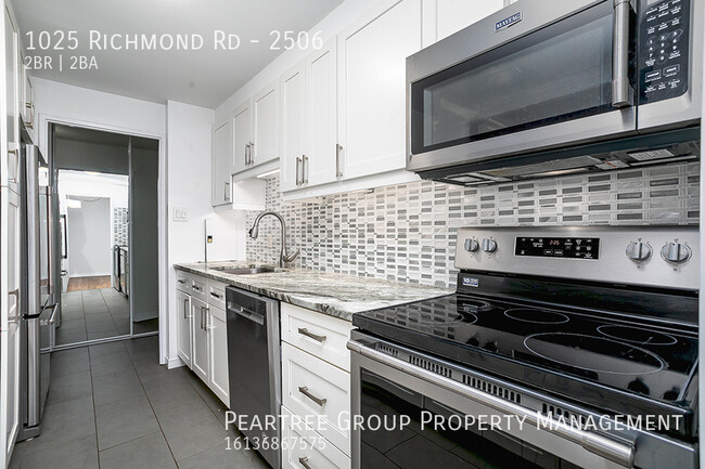 Photo du bâtiment - Radiant Richmond--Penthouse Luxury with Am...