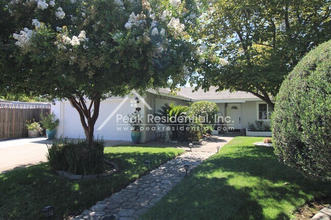 Building Photo - 3 br, 2 bath House - 2565 Key West Way