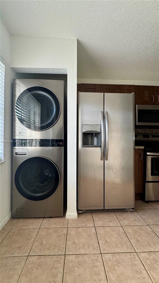 Foto del edificio - 12124 SW 143rd Ln