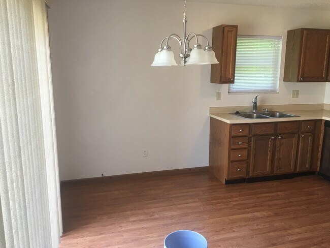 Cocina - 613 Pepper Ridge Ct