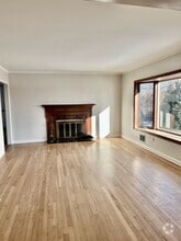 Building Photo - 3020 Soundview Dr