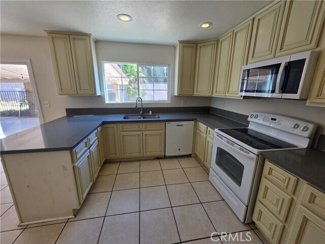 Foto del edificio - 969 S Sage Ave