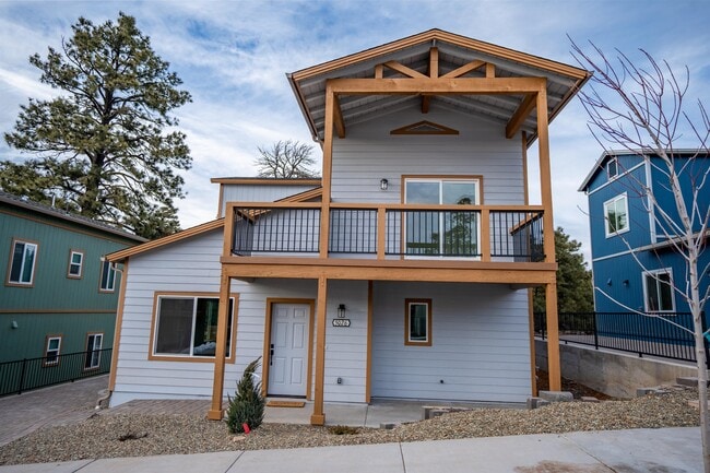 Building Photo - 5026 E Retreat Cir