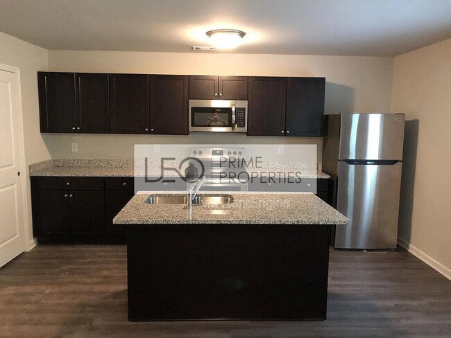 Building Photo - 1155 Oak Hollow Ln