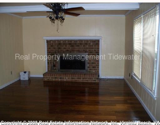 Building Photo - 5120 Eagle Run Rd