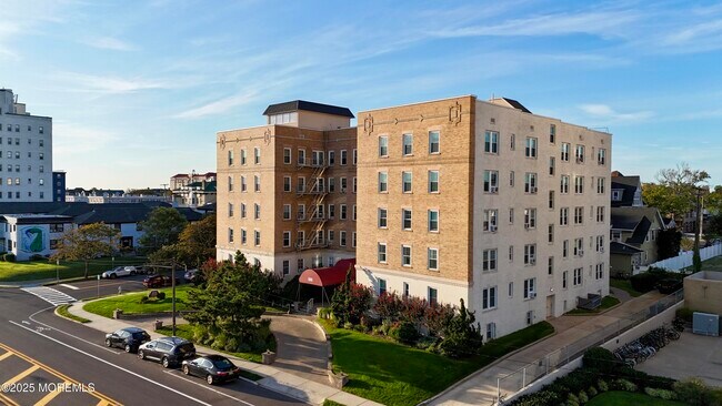 Foto del edificio - 500 Deal Lake Dr