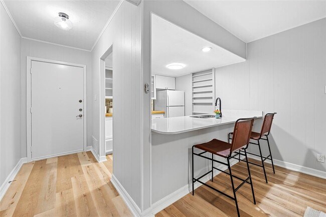 Building Photo - 1514 Forest Trail