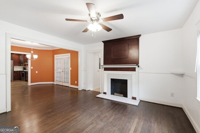 Foto del edificio - 1669 Emerald Ave SW