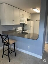 Building Photo - 14102 Glenmoor Dr