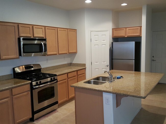 Building Photo - 7567 Daniel Boone Ct