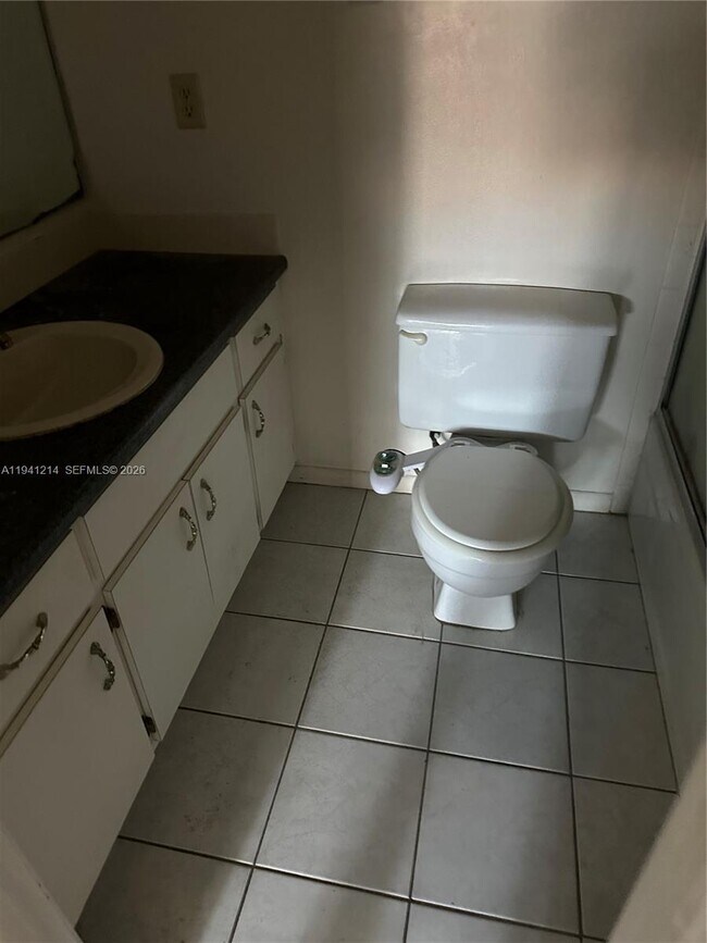 Foto del edificio - 628 Pavare Ct