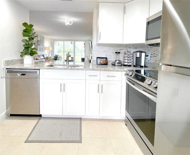 Foto del edificio - 2671 S Course Dr