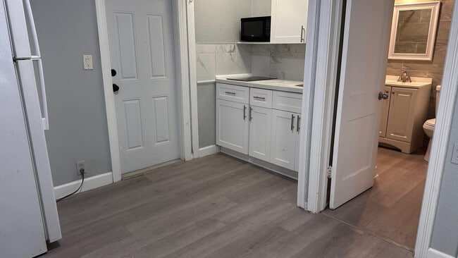 Foto del edificio - 325 N Federal Hwy