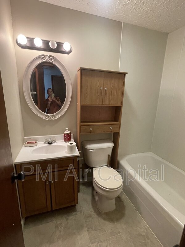 Foto del edificio - 1706 S Fern St